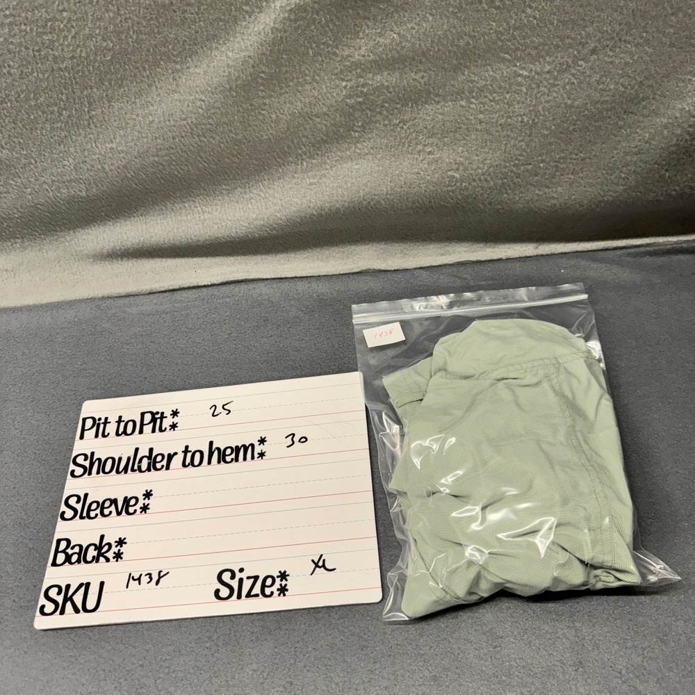 The North Face Button Down Shirt Mens XL Short Sleeve Sage Green Hiking Gorpore - Picture 8 of 8